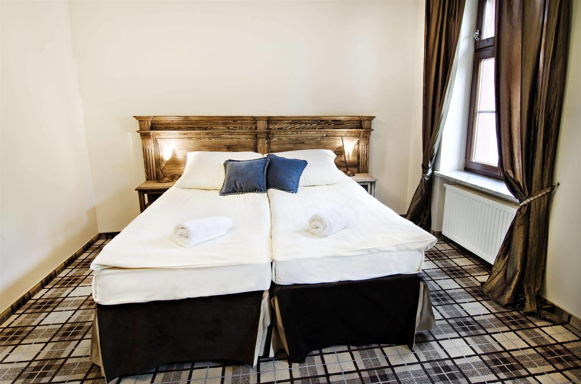 Five Stars Bed&Breakfast 브로츠와프 외부 사진